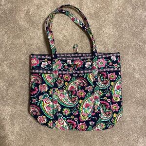 Vera Bradley tote